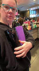 Is the Starbucks Korea 2023 Autumn Joyful Bear Glass cup sought after and  how much is it worth?