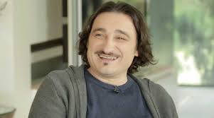 Ο βασίλης χαραλαμπόπουλος με τη σύζυγό του, λίνα πρίντζου, έκαναν μία πολύ γλυκιά πράξη ανθρωπιάς. Basilhs Xaralampopoylos Sthn Epidayro Mazi Me Thn Syzygo Toy Lina Printzoy Irafina