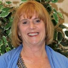 Diane Ladzinski's Instagram, Twitter & Facebook