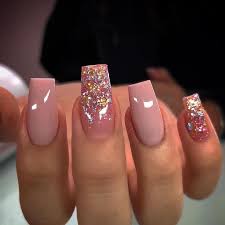 Oscars Red Carpet 2020 Celebrity Gowns Beauty Looks Mammypi Com In 2020 Tapered Square Nails Luxury Nails Nail Designs Glitter