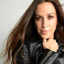 Nascida em 1 de junho de 1974, alanis nadine morissette foi criada com os. Alanis Morissette News Tips Guides Glamour
