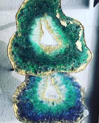 Mesmerizing Resin Tables Designed To Look Like Giant Glistening Geode Slices Resin Table Geode Art Resin Art Painting