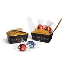Conjured fresh from the kitchen, lindor salted caramel laces smooth milk chocolate with buttery caramel and salt flakes to create an enhanced bittersweet flavour. Lindt Lindor Balls In The Advertising Ballotin Vkf Renzel