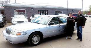 A car dealership isn't offering you much for a trade. Biz Bytes Jeff S Car Corner Gives Davenport Resident New Ride Business Economy Qctimes Com