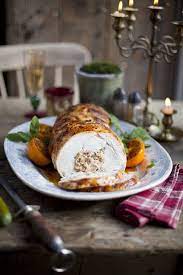 Cover the turkey completely with foil and seal it well under the rim. Pin On Meaty