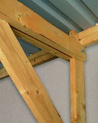 Toit Assembler Une Charpente A Mi Bois Charpente Assemblages Bois Ossature Bois