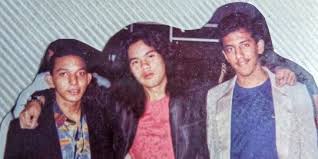 Maybe you would like to learn more about one of these? Fakta Di Balik Mundurnya Ari Lasso Dari Dewa 19 Ahmad Dhani Sempat Menahannya Merdeka Com
