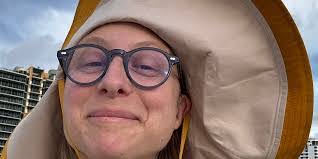 Lauren Oster's Instagram, Twitter & Facebook