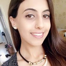 Caitlin Browne (@caitlinnbrowne)