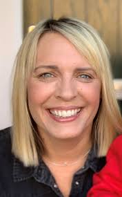 Lisa shaw has died in hospital aged 44 after a short illness, the bbc confirmed todaycredit: Prudi5iqldihgm