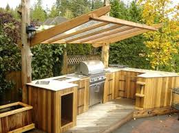 Outdoor Kuche Macht Es Moglich Kostliches Essen Draussen Zu Geniessen Hinterhof Kuche Hintergarten Eingebauter Grill