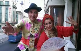 Nae si vasile politistul scofala. Vasile Muraru È™i Valentina FÄƒtu Impart Scena 7 Ani FÄƒrÄƒ Voia Mea O Compar Cu Nae LÄƒzÄƒrescu Galerie Foto Stiri Vedete Si Evenimente Viva Ro