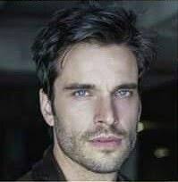 Mister de E.L. James, Editura Trei, Colecția Fiction Connection