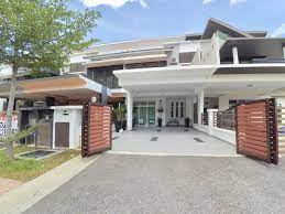 Gated guarded with 24 hours security.very near to shop and seksyen 8 business center asking price is rm 530k (slightly nego) if interested & for any inquiries/viewing, please contact azmira (ren33386) for sale renovated 2 storey terrace in seksyen 8 bandar baru bangi asking price : Seksyen 8 Bandar Baru Bangi Realman