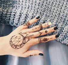 Mehndi Designs On Hand For Beginners Moon Henna Tattoo Designs Henna Tattoo Hand Henna Tattoo