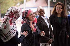 Maybe you would like to learn more about one of these? Saba Projekt Vergibt Neue Bildungsstipendien Fur Migrantinnen Vielfalt Bewegt Frankfurt