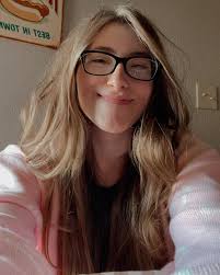 Emma Conners (@cheese_pizza778) • Instagram photos and videos