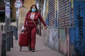 Este fin de semana, la ciudad seguirá en toque de queda continuo. Pico Y Cedula Y Toque De Queda Nocturno Para 11 Ciudades Del Pais Por Orden Del Gobierno El Espectador