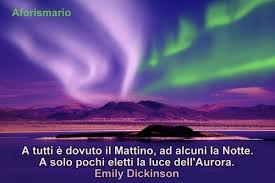 Il nonsense è l'arte di formulare una serie di frasi senza un senso logico con degli abbinamenti veramente assurdi.non è un genere che piace a tutti, viene solitamente considerato una perdita di tempo da quelle persone chiuse di mente che si limitano solo a individuare un significato, perdendo in questo modo di vista il lato comico dell'immaginazione. Aforismario Aforismi Frasi E Citazioni Sull Aurora