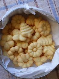 Diana S Cook Blog Biscuits Danois Au Beurre A La Presse A Biscuits Danish Butter Cookies Recette Biscuit Au Beurre Recettes De Cuisine Biscuits
