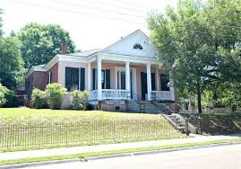 1865 Greek Revival Natchez Ms 195 000 Old House Dreams Historic Homes For Sale Old House Dreams Greek Revival