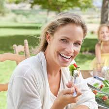 Dietitians reveal menopause diet that 'works well' for weight loss