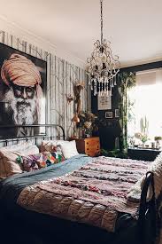 Funky Interior Design That Will Leave You Speechless Mit Bildern Eklektisches Schlafzimmer Schlafzimmer Design Stilvolles Schlafzimmer