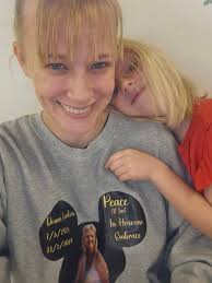 All this time watching Day's I never knew that Belle had asthma, never seen  her use a inhaler or seen her having problems all of a sudden being stuck  in the elevator