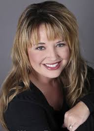 Nikki Pace's Instagram, Twitter & Facebook