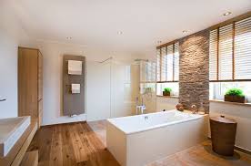 Badezimmer Sanieren Und Renovieren Badezimmer Sanieren Badezimmer Holz Badezimmer Holzboden