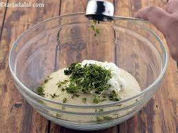 Quick Rava Idli South Indian Style Quick Sooji Idli Recipe Rava Idli Recipe Idli Recipe Idli