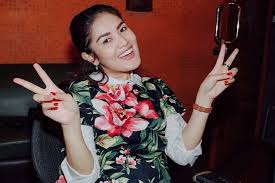 Suami nindy ayunda, askara harsono ditangkap terkait kasus narkoba beberapa waktu lalu di kawasan jakarta selatan. Djlkfvstnvgpcm