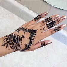 Instagram Photo By Supporting Henna Artists Apr 21 2016 At 10 44pm Utc Henna Tattoo Hand Henna Tattoo Designs Finger Henna Designs