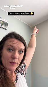 How to Paint A Wall When Paint Layers Are Peeling Off