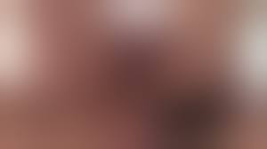 による性的オナニーの乳房淫乱マニア。 オンラインで視聴する