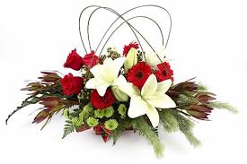 Christmas Table Arrangement Florist Sydney Melbourne Brisbane Canberra Adelaide Perth Darwin Hobart Australia