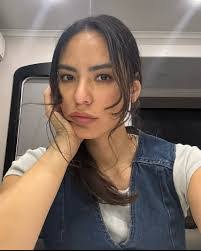 Amy Violette's Instagram, Twitter & Facebook