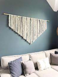 extra large macrame wall hanging behind couch decor boho bedroomwalldecor wanddekor schlafzimmer wand hinter couch grosse wande dekorieren