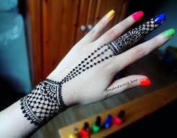 Like The Henna But Not The Nails Henna Tattoo Designs Mehndi Designs For Fingers Finger Henna Designs