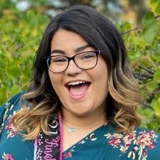 Taylor Abshire's Instagram, Twitter & Facebook