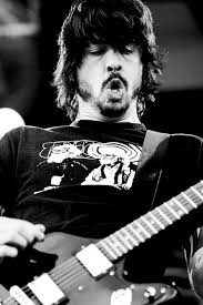 There Goes My Hero Watch Him As He Goes Lyrics Dave Grohl Also Not 80s But Really Could Have Been Foo Fighters Dave Foo Fighters Dave Grohl