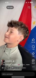 Can the favorite pictures of my son be cleared up?