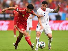 È questa la difficile scelta che deve fare l'attaccante dell'atletico madrid, nato in brasile, diego costa. Diego Costa Brasile Segnali Di Pace L Attaccante Riceve Alcuni Fans Sudamericani Goal Com