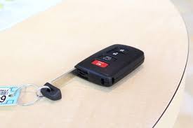 Press the lock button on remote. Everything You Need To Know About Key Fob Replacement Wilsonville Toyota