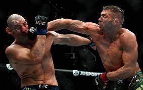 Dricus Du Plessis defends UFC title in rematch with Sean Strickland