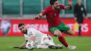 Emreli is first and foremost a goalscorer, a man who trades in football's most valuable currency, which has undoubtedly led to his many suitors. Mahir Emreli Oficjalnie W Legii Warszawa Polsat Sport