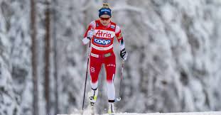 Svenska skidstjärnan frida karlsson måste dra ned på såväl träning som tävling framöver efter resultat på en hälsokontroll förra veckan. Therese Johaug Takes Ruka Triple Tour Lead