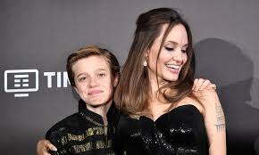 Brad Pitt S Daughter Shiloh Holds A World Record More Facts Photo 1 Mistress of evil at odeon imax waterloo on october 09, 2019 in london thin hair is not a curse. brad pitt s daughter shiloh holds a