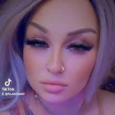 Dana Shaver's Instagram, Twitter & Facebook