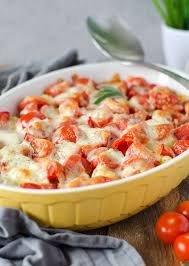 Vier Zutaten Gnocchi Auflauf Mit Tomate Und Mozzarella Vegetarisch Und Super Lecker Feierabendkuche Soulf Gnocchi Auflauf Rezept Gnocchi Auflauf Gutes Essen